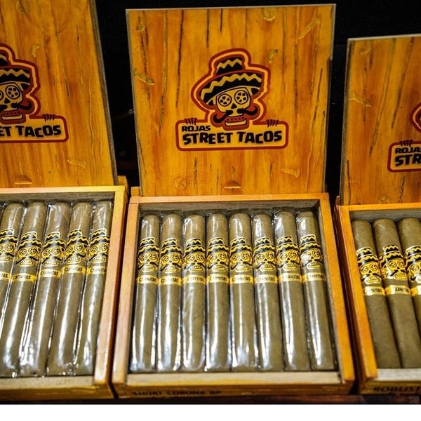 Rojas Rojas Street Tacos Carnitas Robusto Box of 16