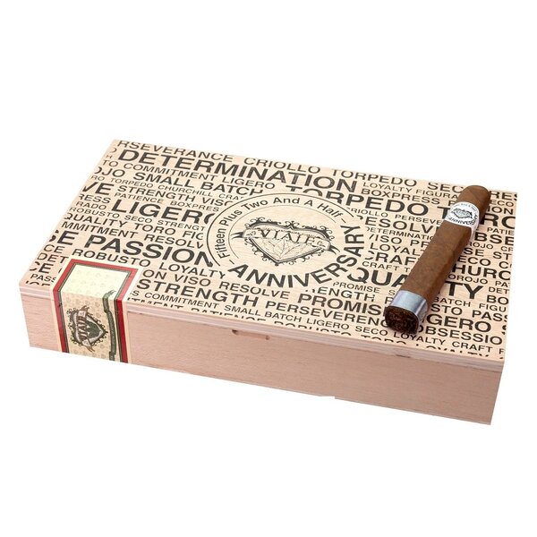 Viaje Viaje- Fifteen Plus Two and a Half Silver- Anniversary LE- 6 x 54- Single Cigar