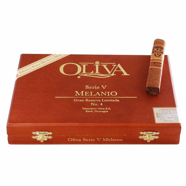 Oliva Oliva Serie V Melanio No.4 Box of 10