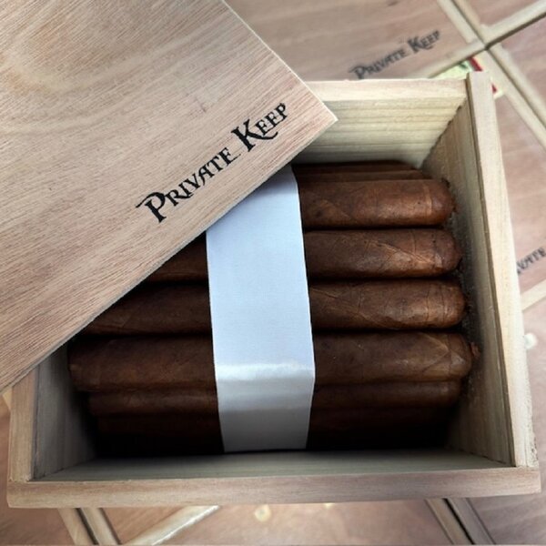 Viaje Viaje Private Keep Ghost 2026- 6 x 52 Toro- Single Cigar