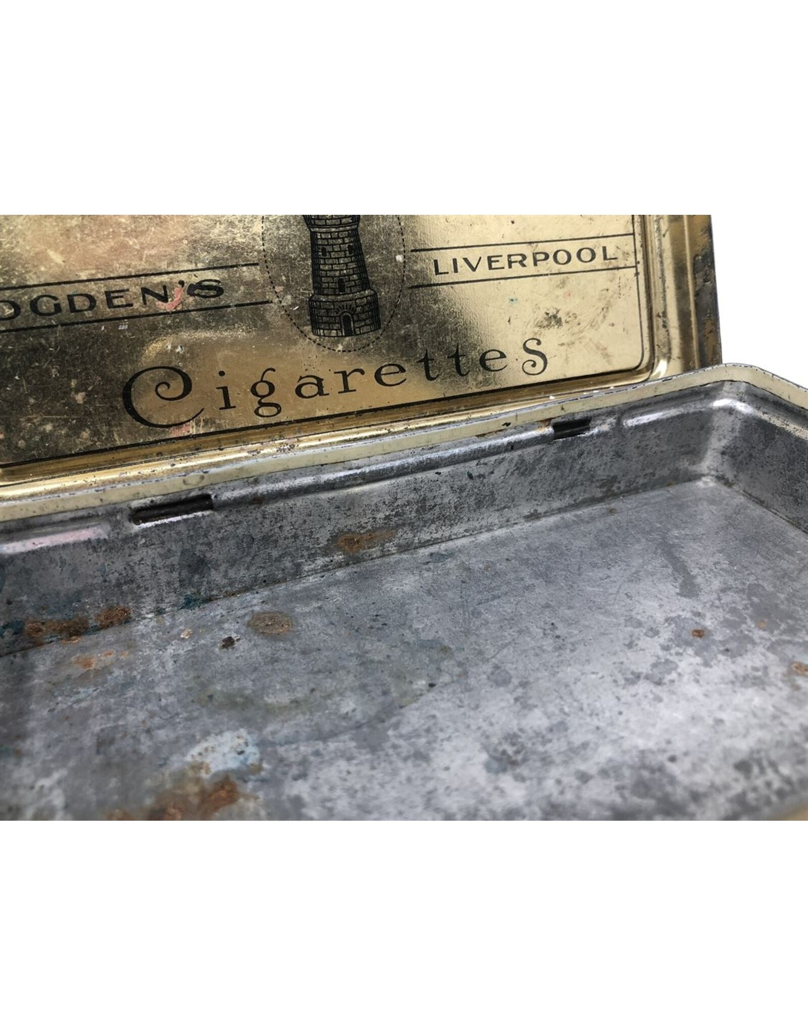 Cigarette tin - Turret, Ogden's Liverpool