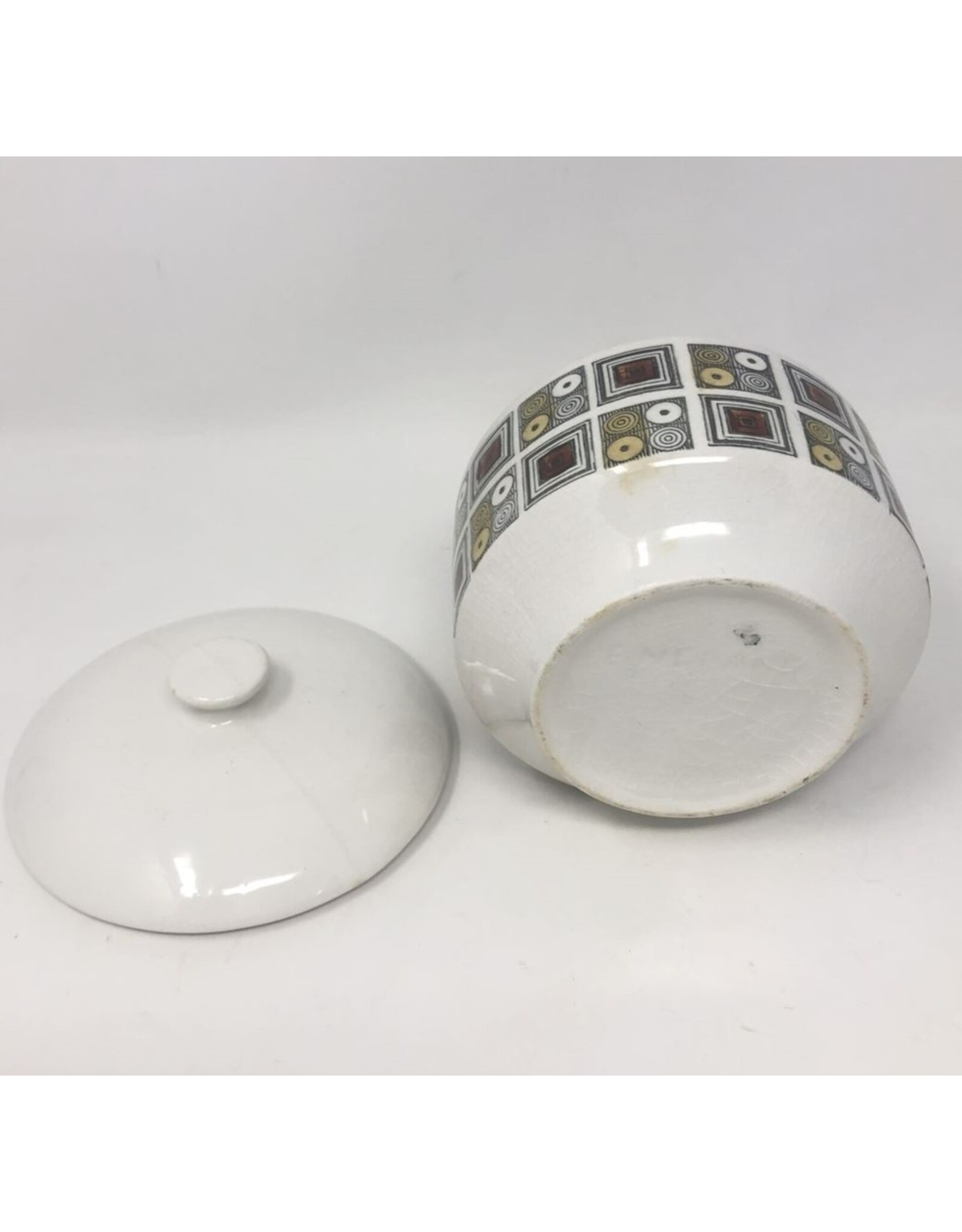 Ironstone plate set