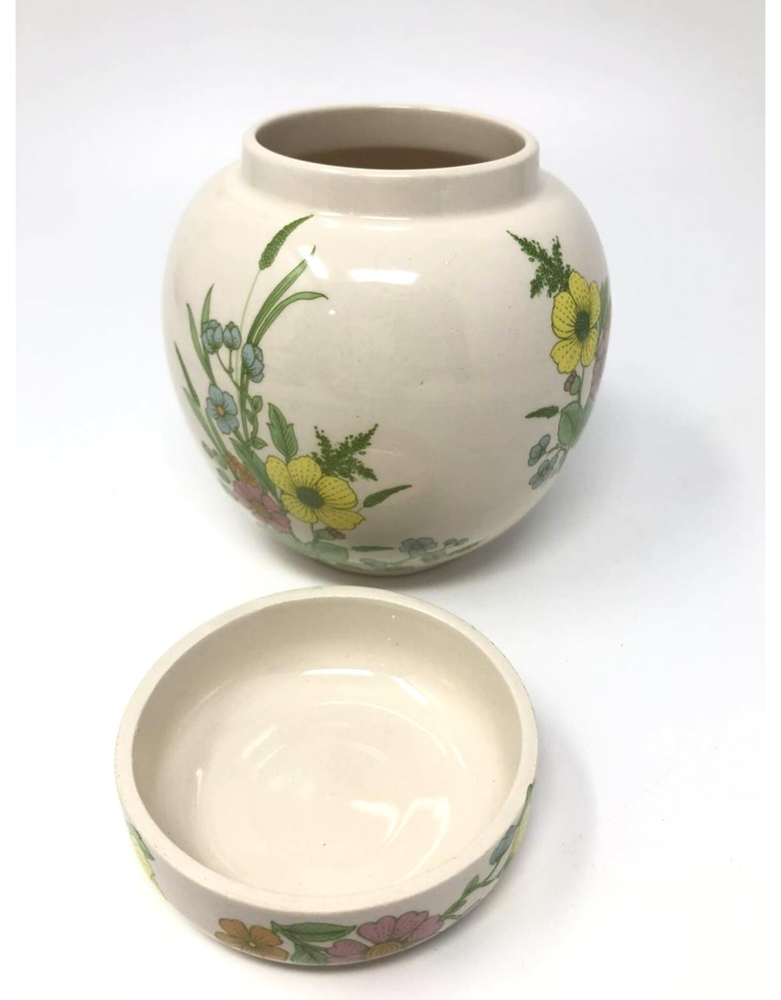 Sadler ginger jar with lid