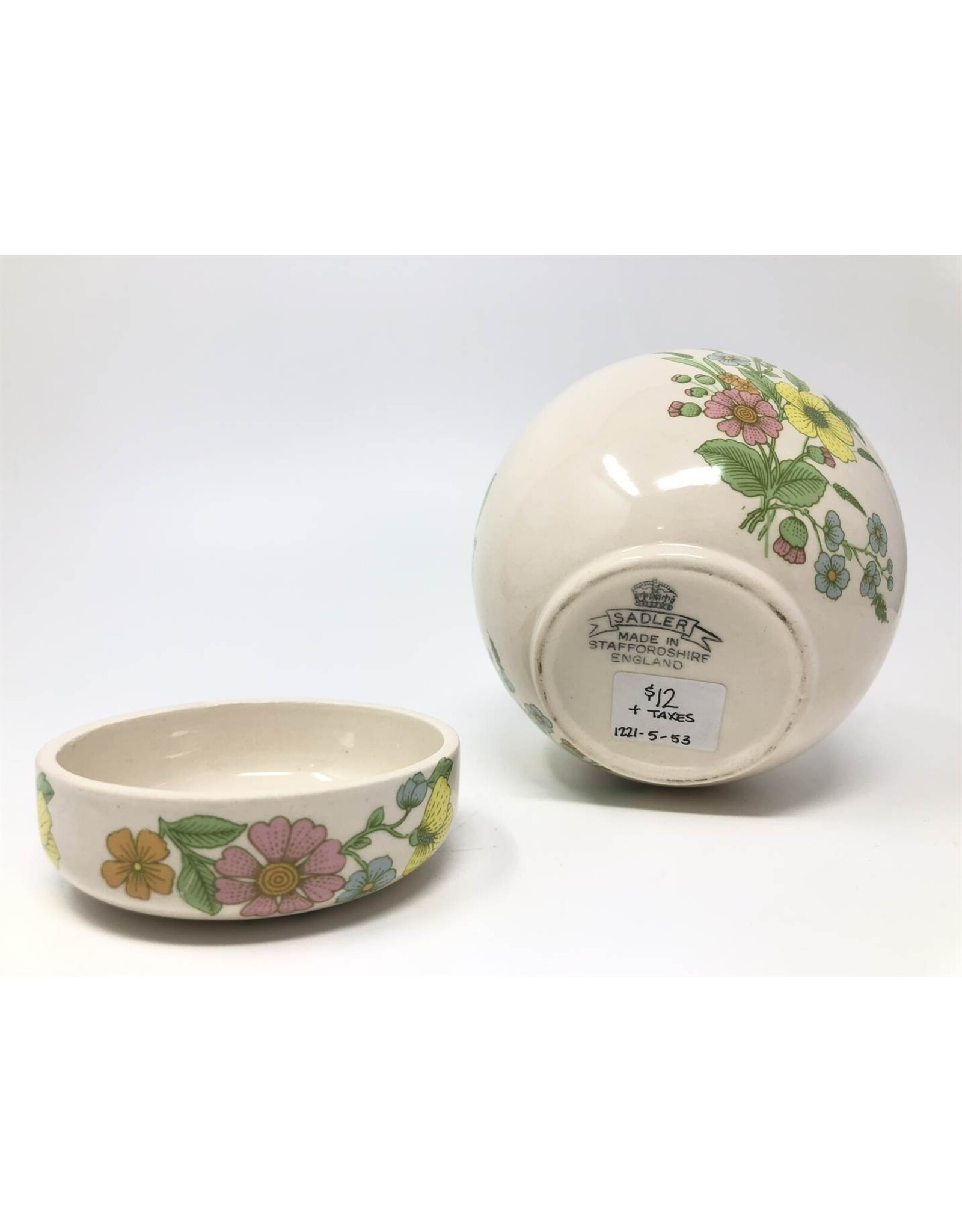 Sadler ginger jar with lid