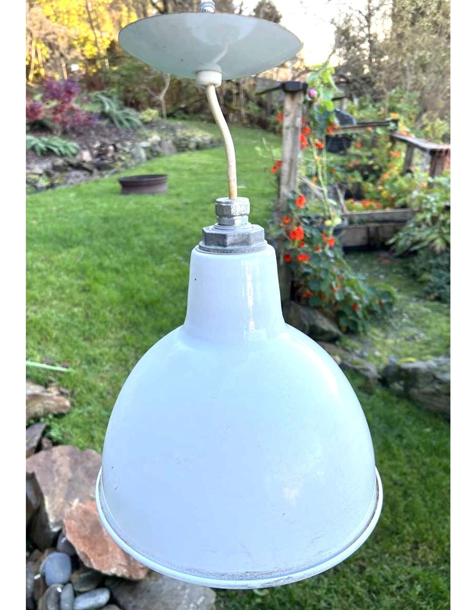 White enamel light shade