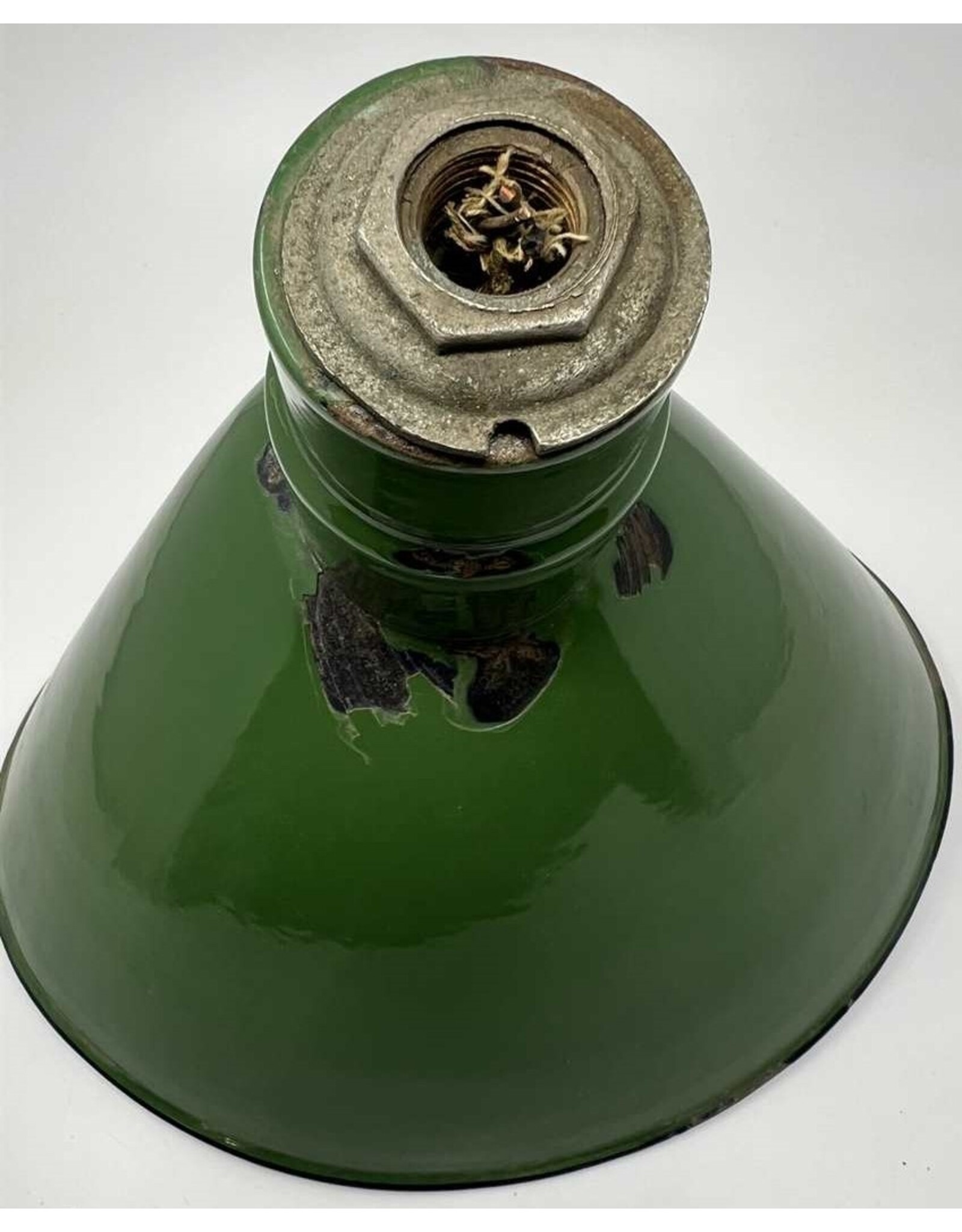 Angled enamel shade