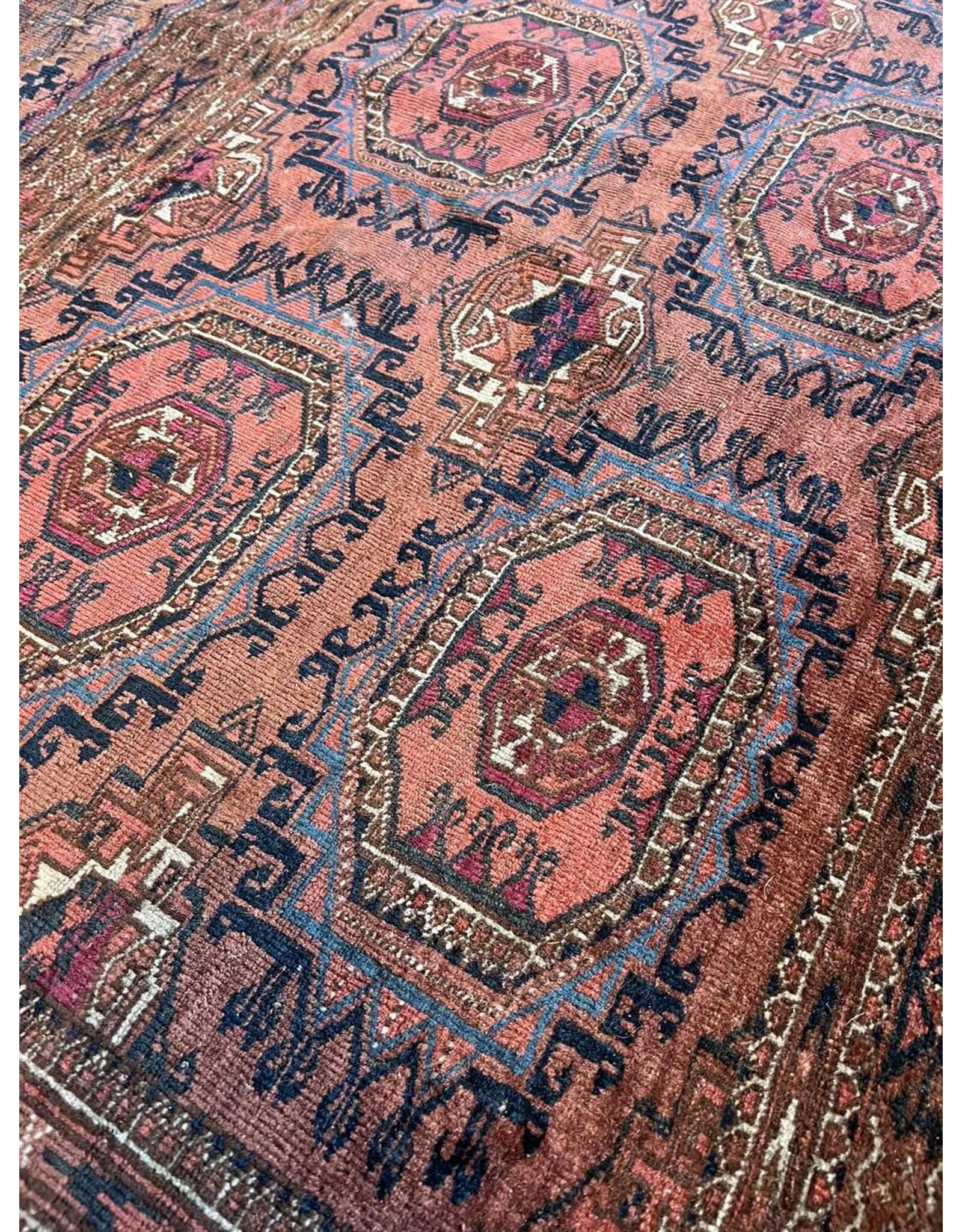 Vintage carpet, reclaimed from larger rug