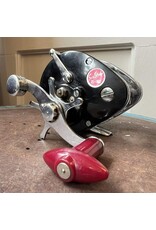 Fishing reel - SureStrike 21-862, made in Japan