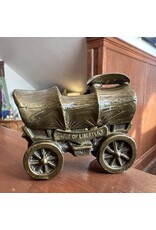 Ashtray - souvenir covered chuck wagon Statue of Liberty New York