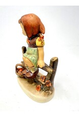 Hummel figurine - Just Resting 112/I 1981 Goebel