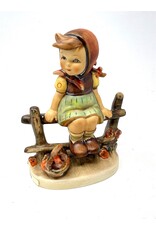 Hummel figurine - Just Resting 112/I 1981 Goebel