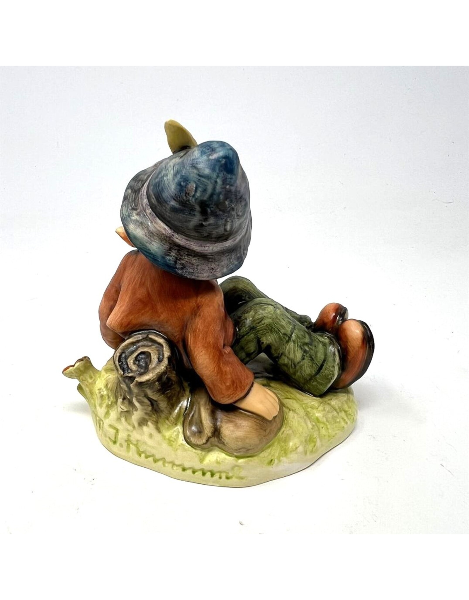 Hummel figurine - Coffee Break 409 1976 with box