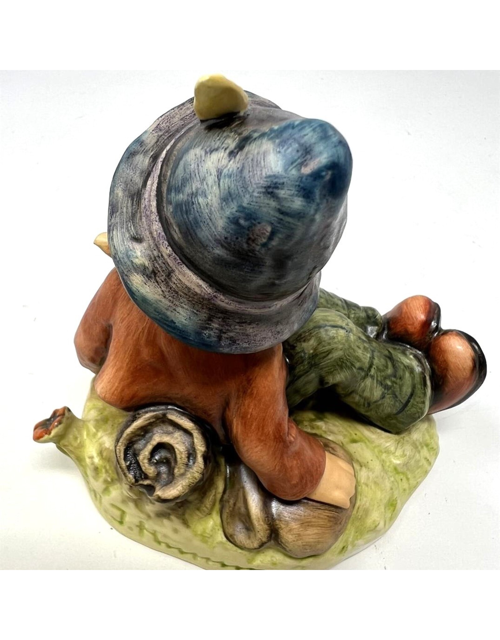 Hummel figurine - Coffee Break 409 1976 with box