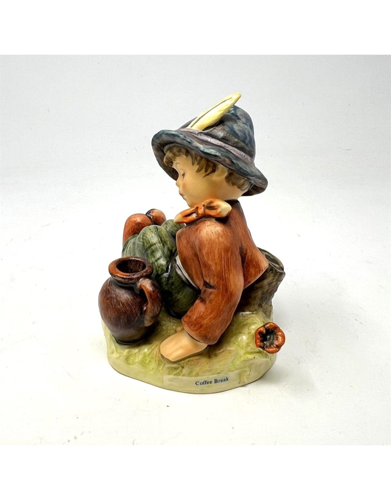Hummel figurine - Coffee Break 409 1976 with box