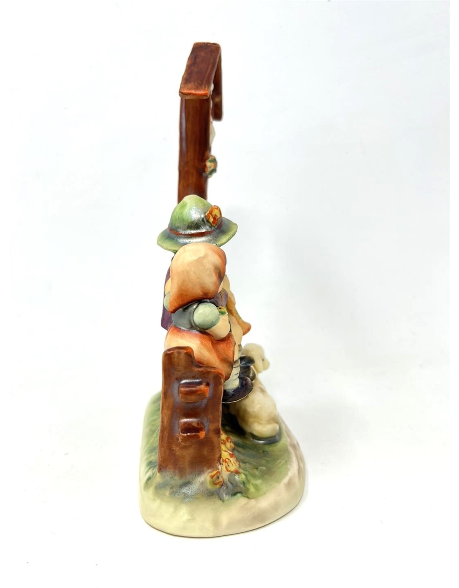 Hummel figurine - Wayside Devotion 23/II 1981