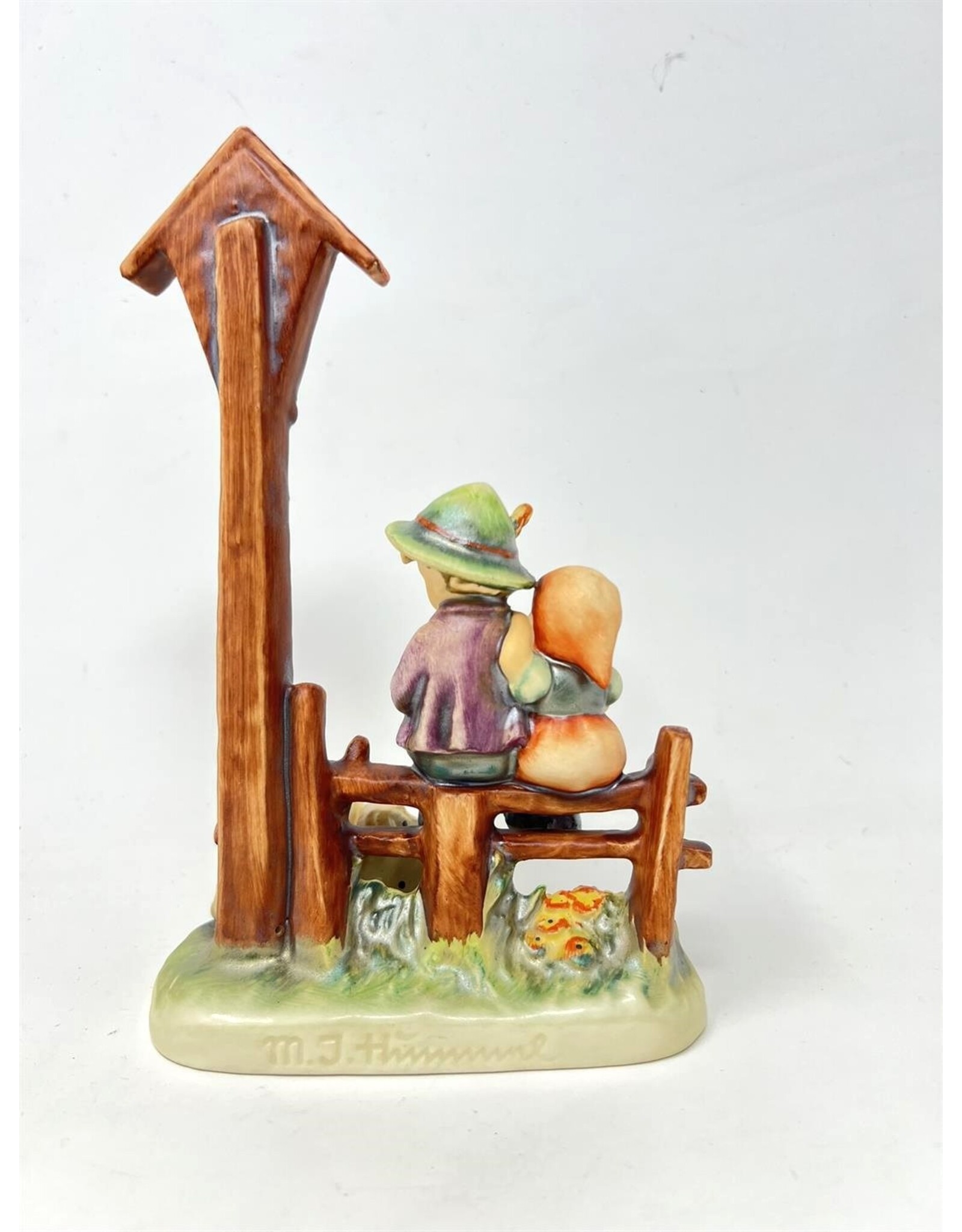Hummel figurine - Wayside Devotion 23/II 1981