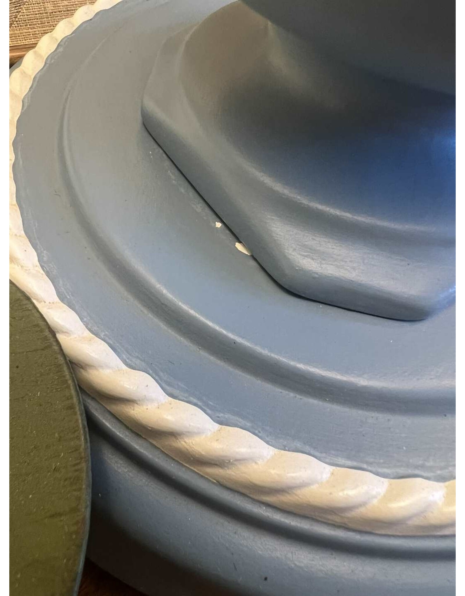 Lamp - Wedgwood-style painted table lamp