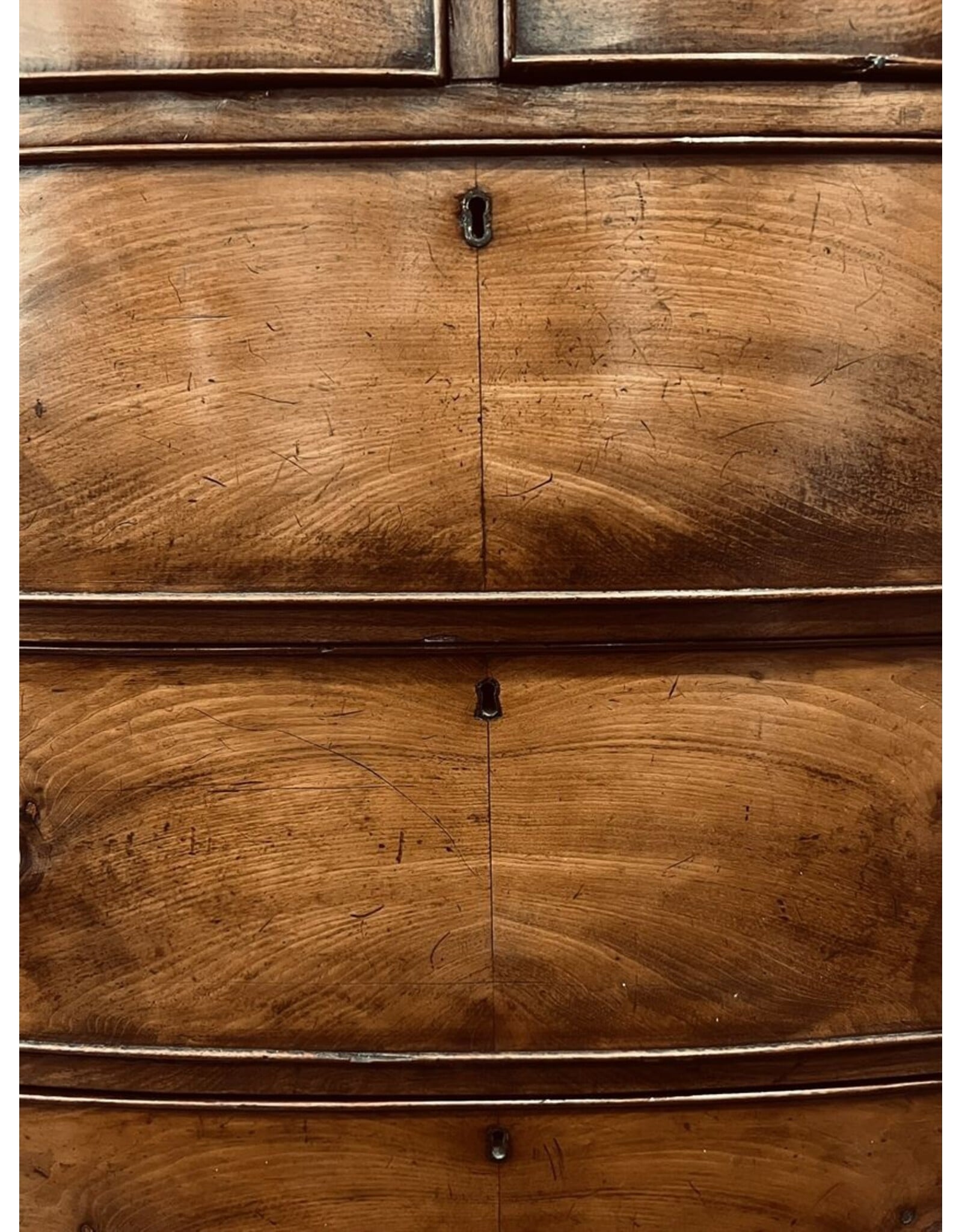 Chest of drawers - antique bow front chest of five drawers