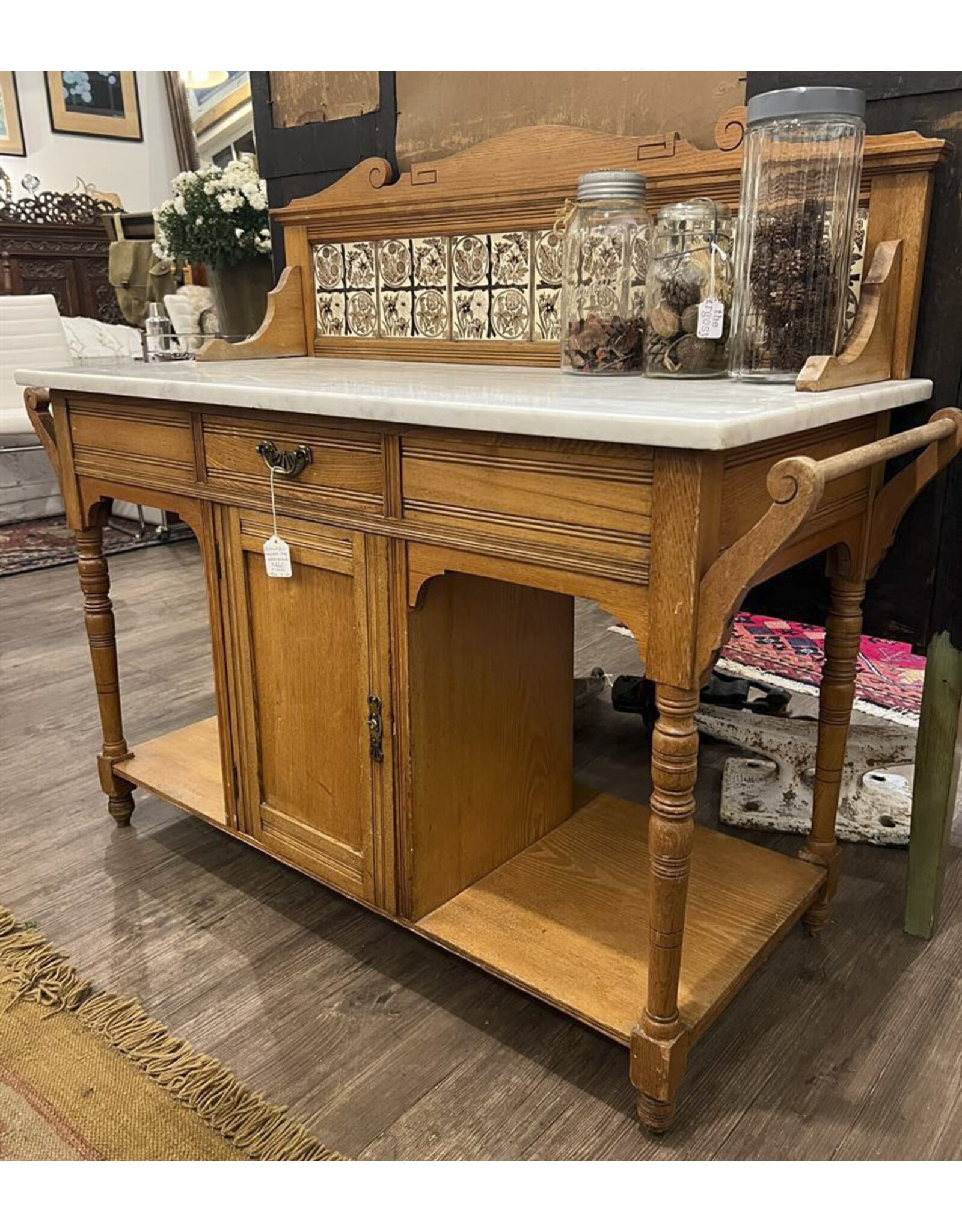 Marble top washstand - white marble, brown tiles
