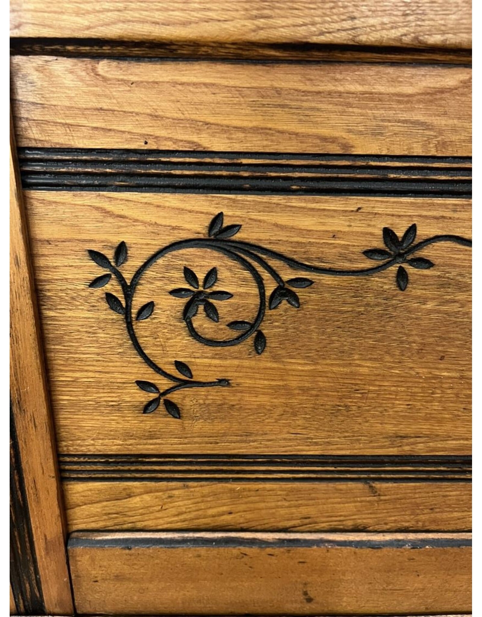 Secretaire - Eastlake, carved, brass pulls and pigeon holes, drop front desk