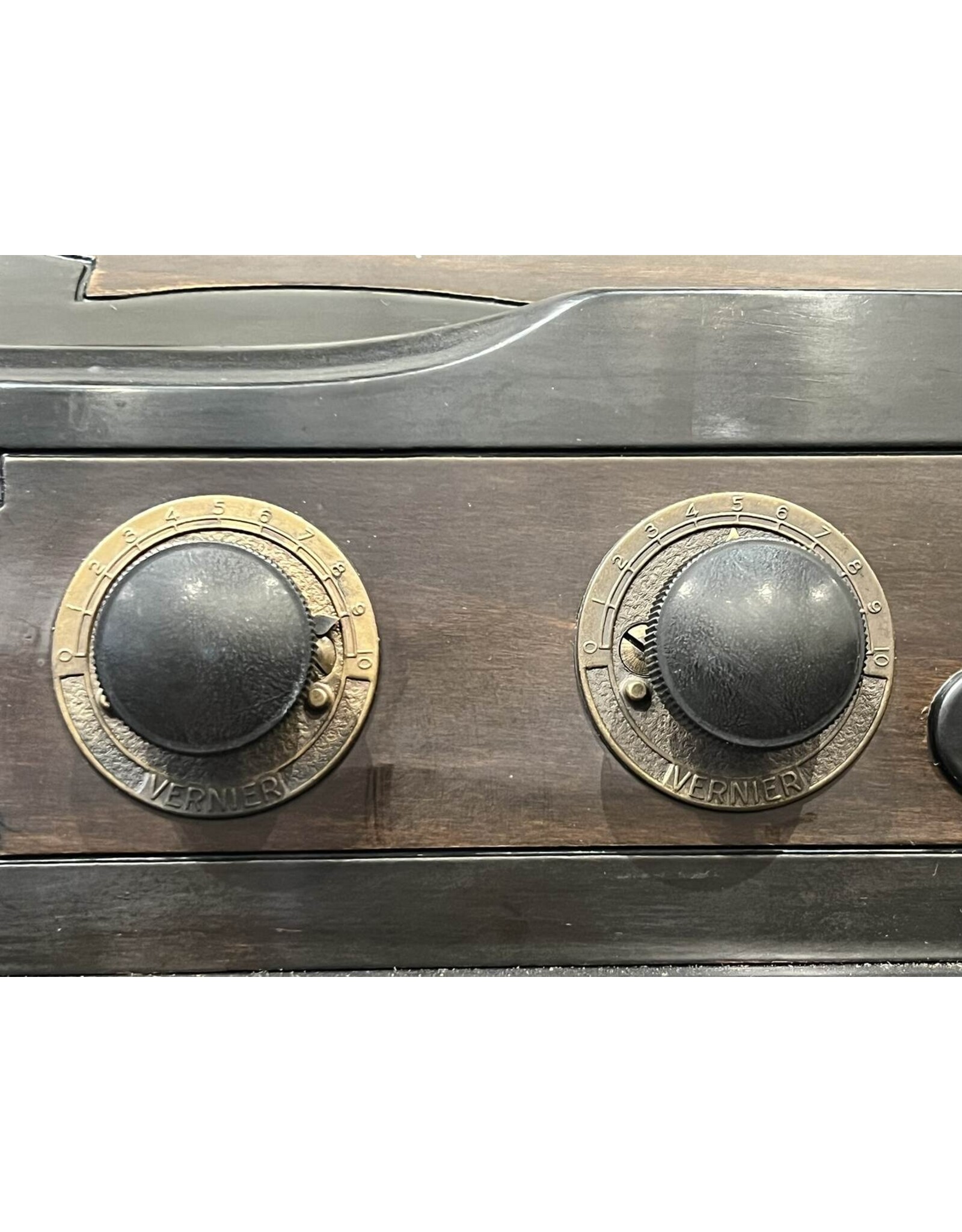 Radio - RCA Radiola 20 vacuum tube radio receiver