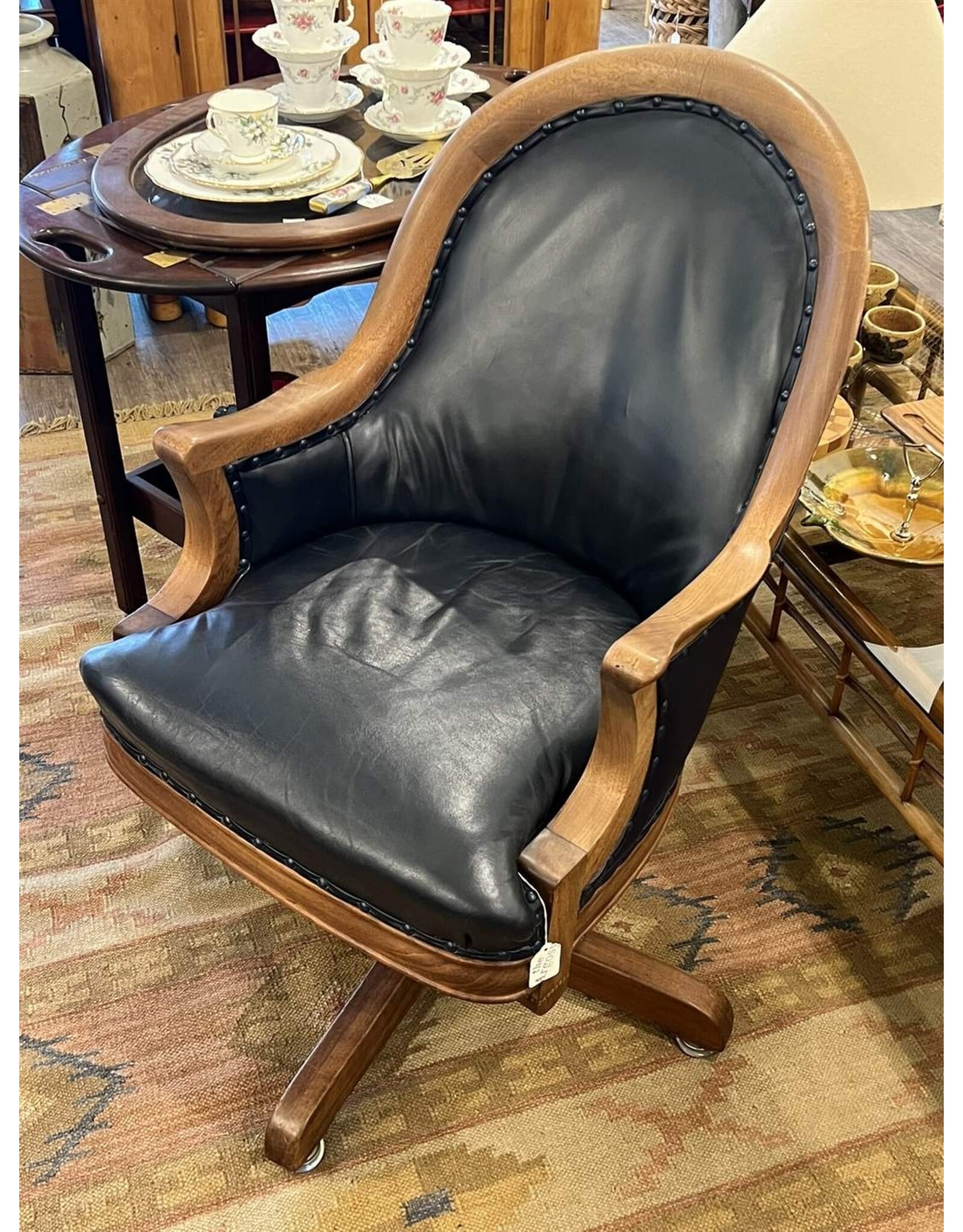 Chair - fabulous leather swivel desk chair