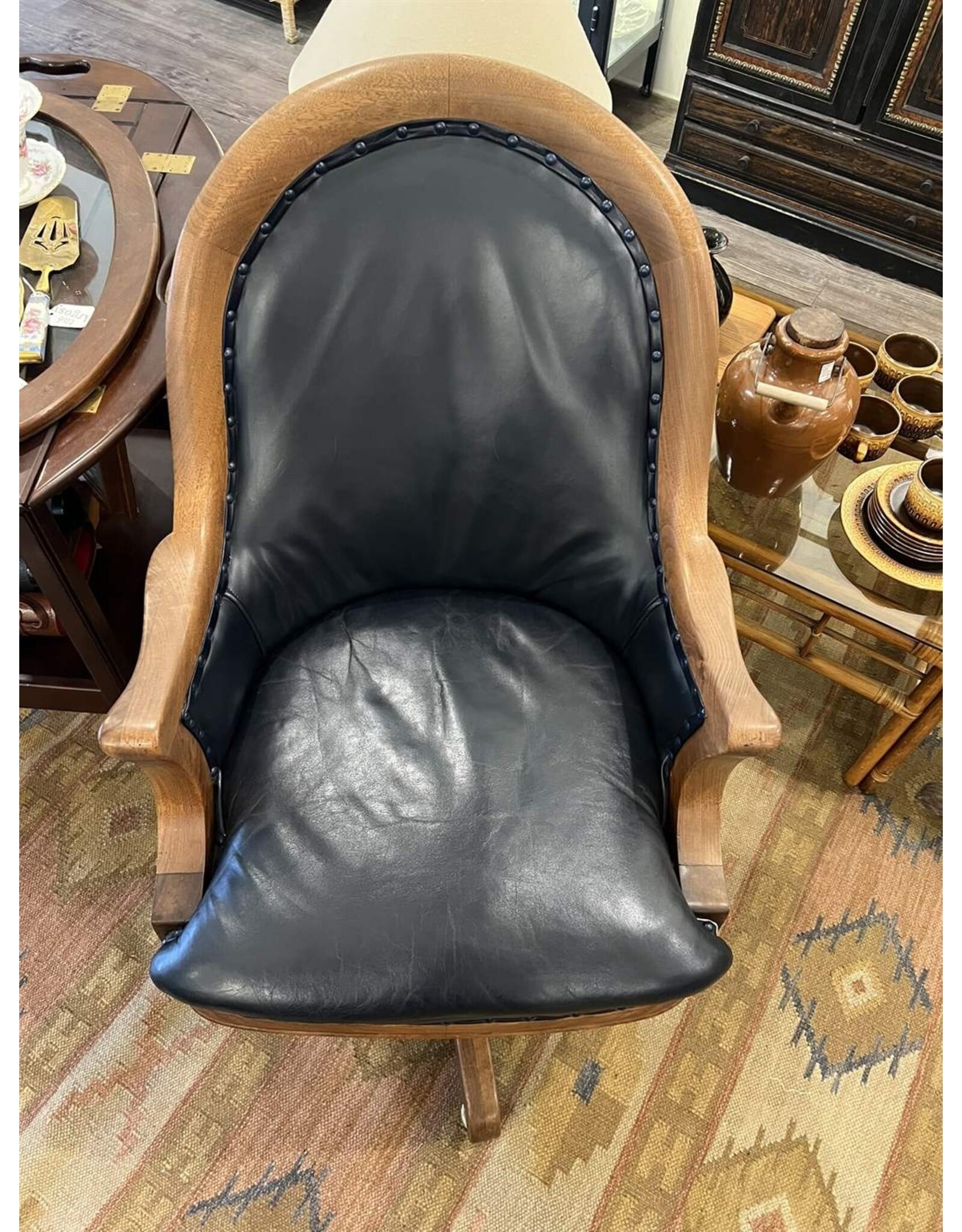 Chair - fabulous leather swivel desk chair