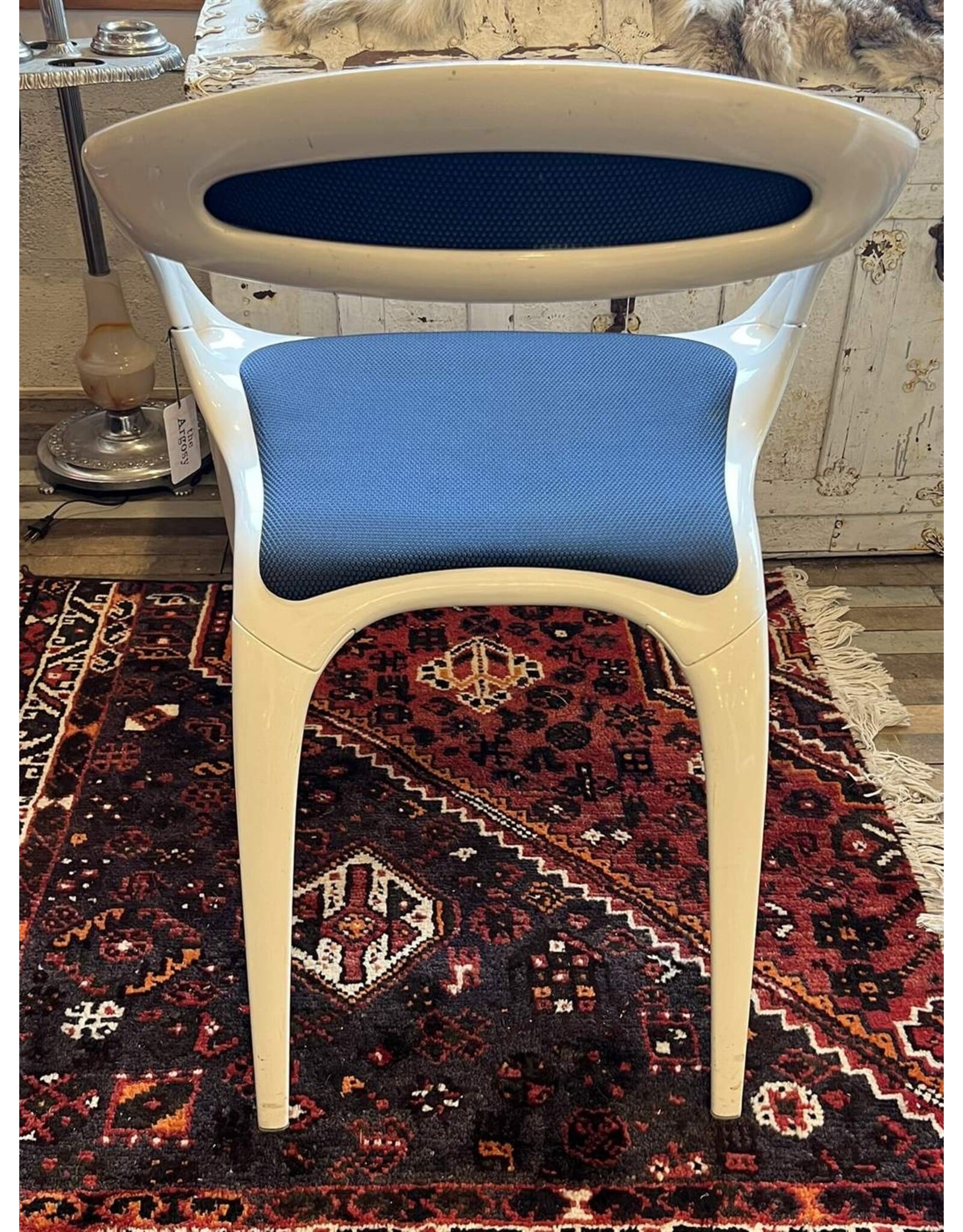Go Chair - 1998 Bernhardt design, by Ross Lovegrove, powder coated magnesium frame