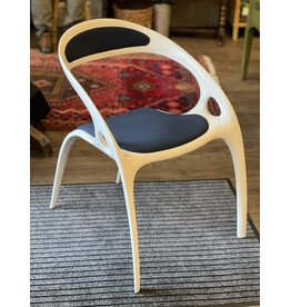 Go chair design by Ross Lovegrove