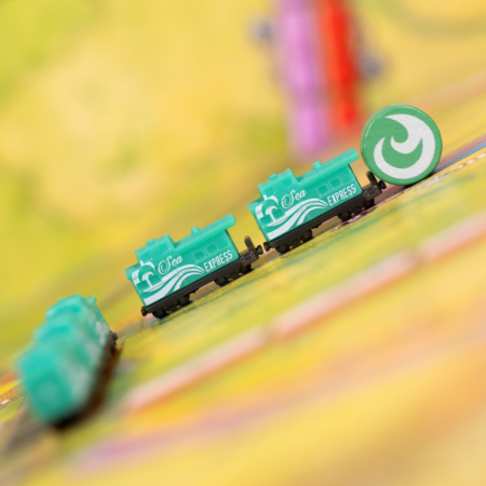 Days of Wonder Ticket to Ride: 20th Anniversary Deluxe Train Set-