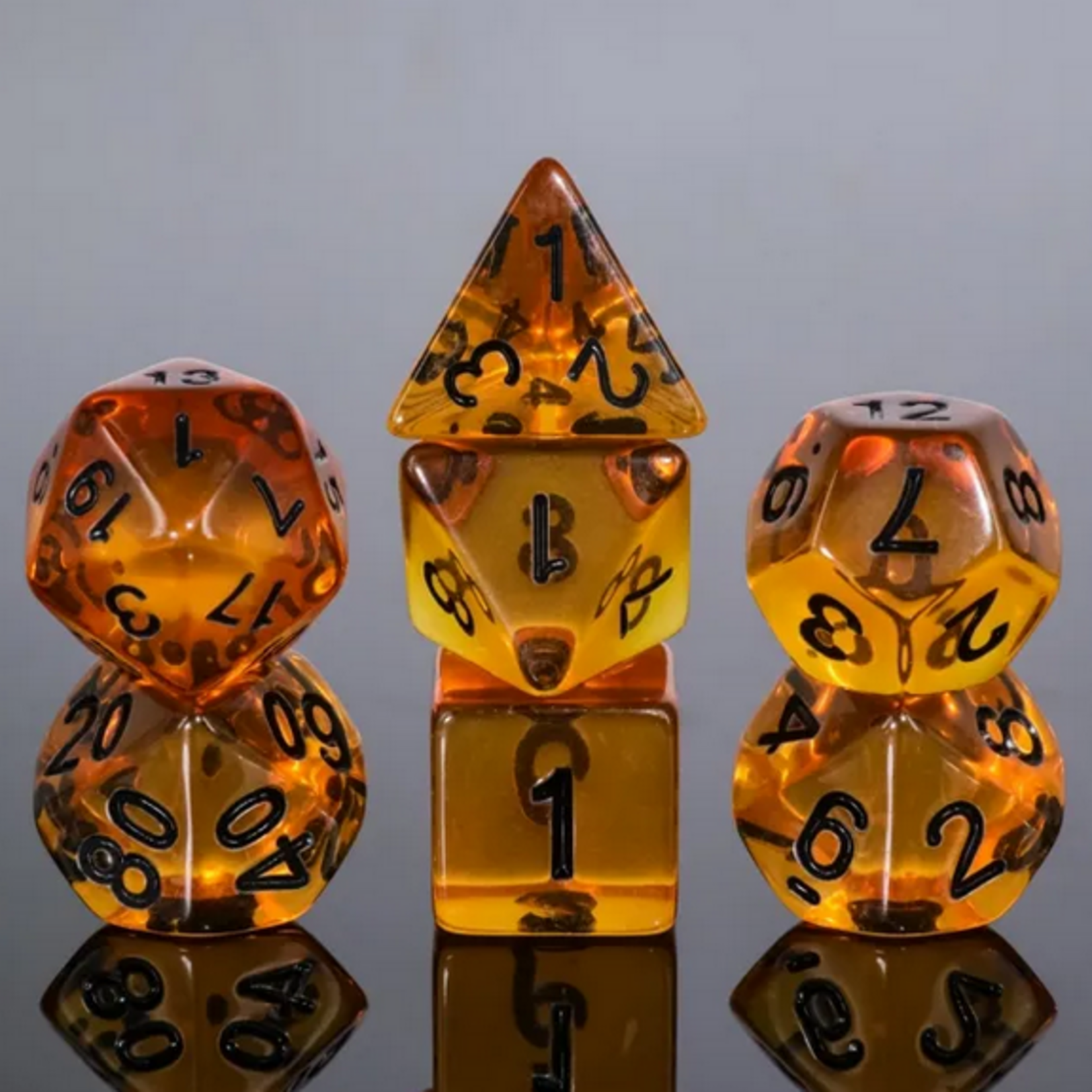HD Dice 7 Set Polyhedral Dice - Amber Gems