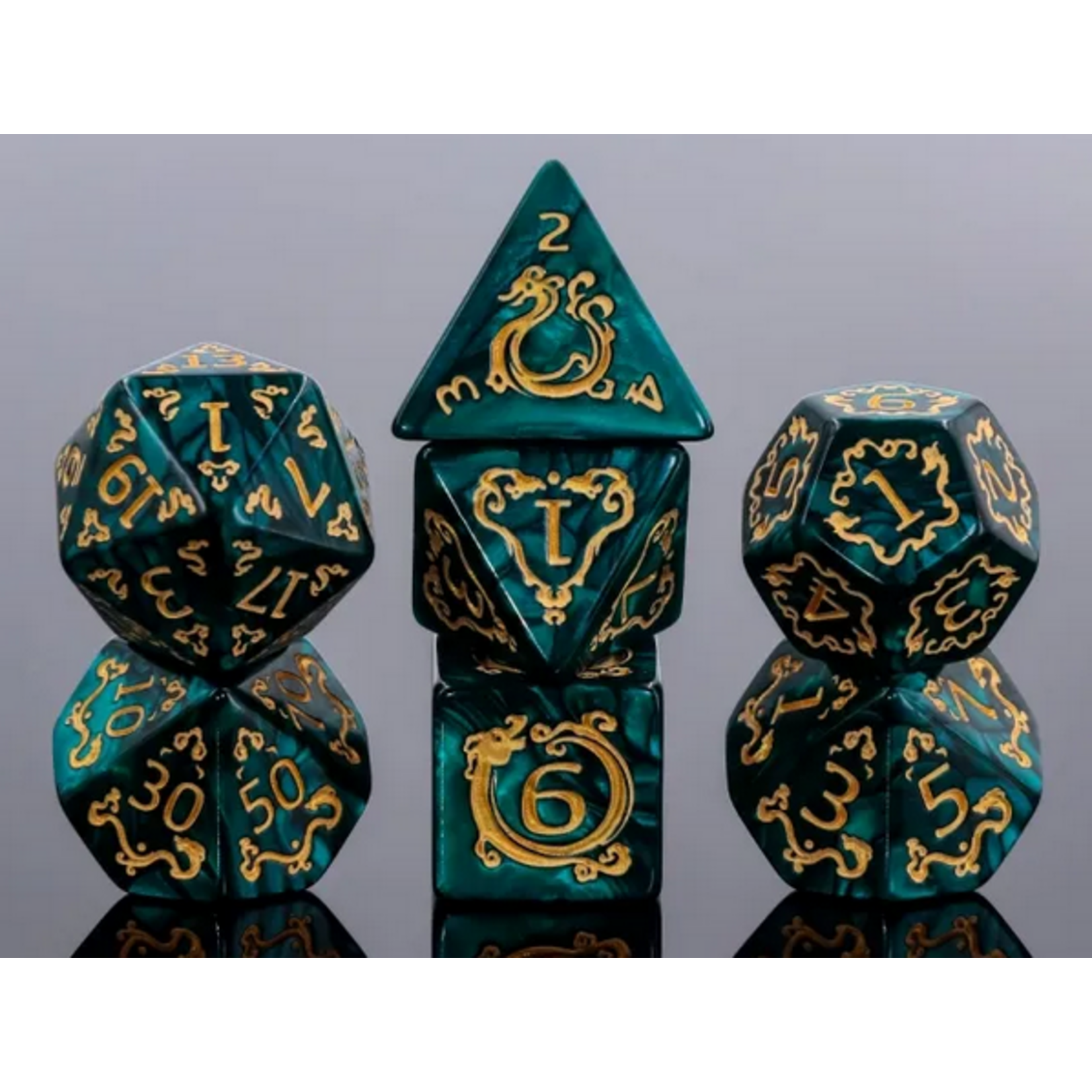HD Dice 7 Set Polyhedral Dice - Auspicious Clouds (Pine Green)