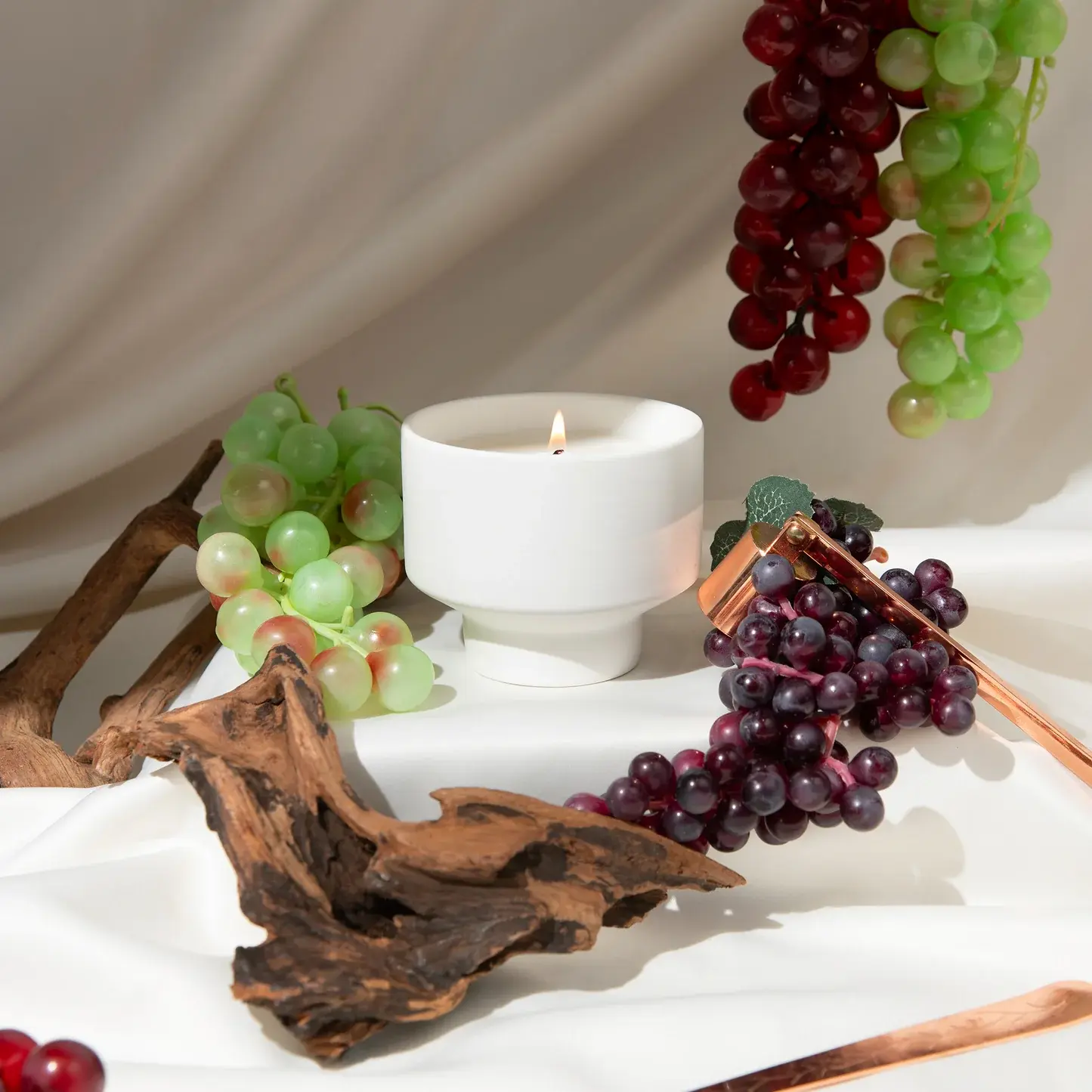 SRPH SRPH Intergalactic Oud Candle