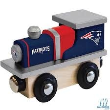 Baby Fanatic New England Patriots Engine & Box Car Set - Wooden