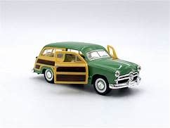 Kinsmart VE-FORWO, Diecast 1949 Ford Woodie, 1:40 Scale
