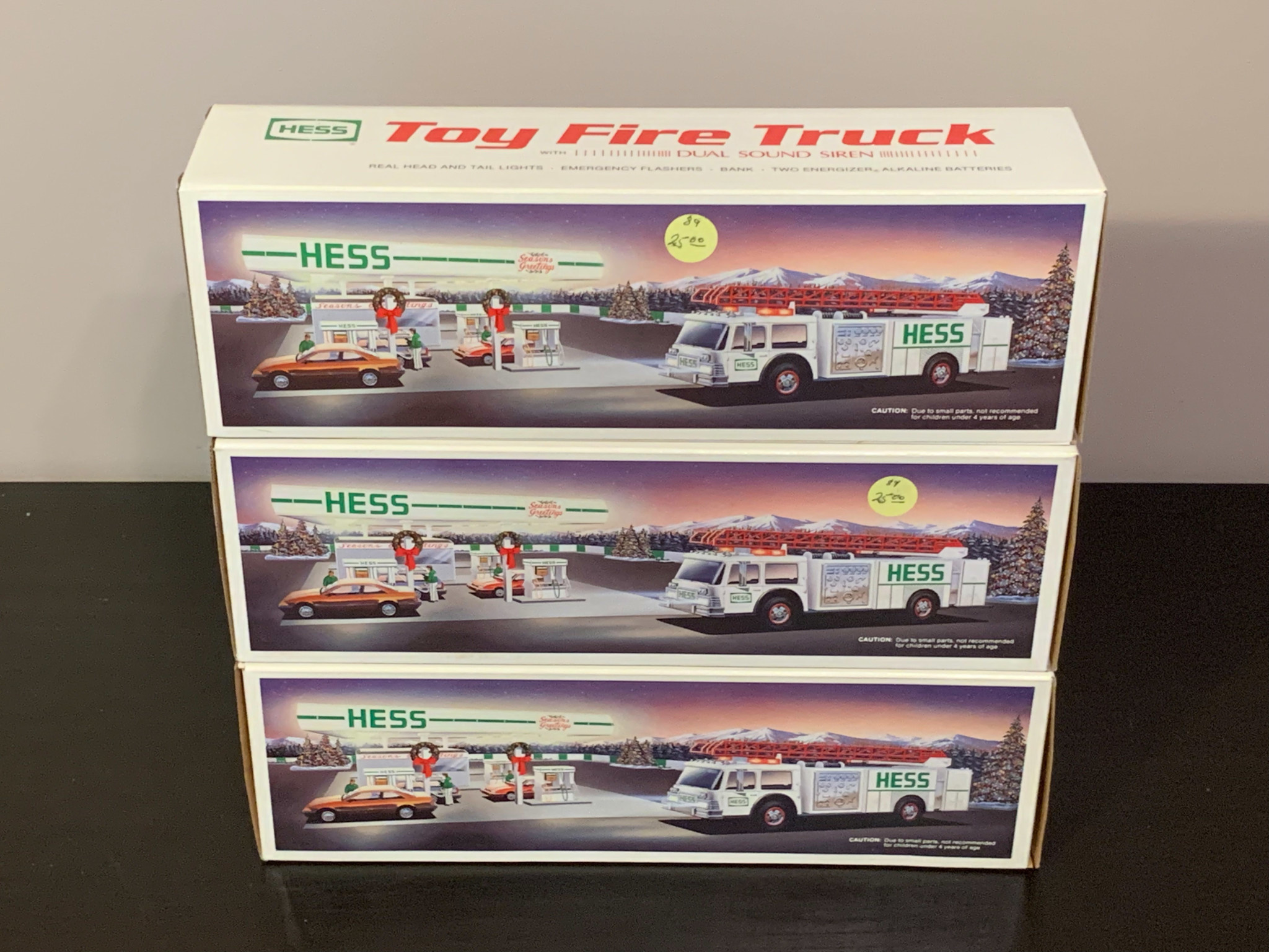 HESS 1989 Hess Fire Truck Bank