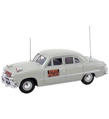 MTH - RailKing 3050079	 - 	1950 FORD 4DOOR POLICE NY STATE
