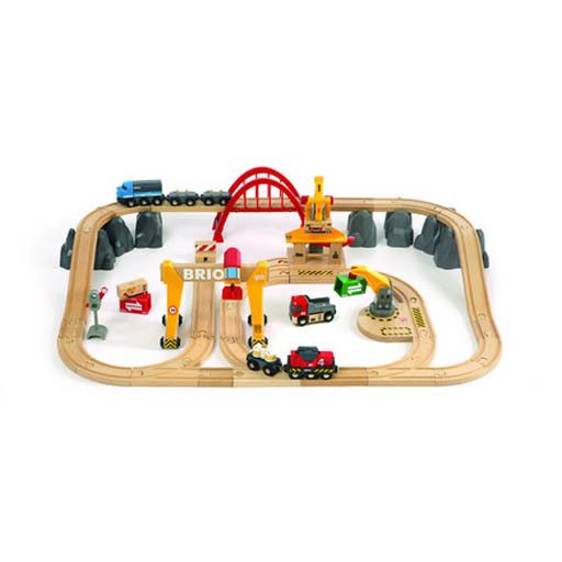 BRIO CARGO RAILWAY DELUXE SET - Bussinger Trains  & Toys!