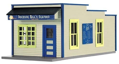 MTH - RailKing 3090296	 - 	Small Country Store