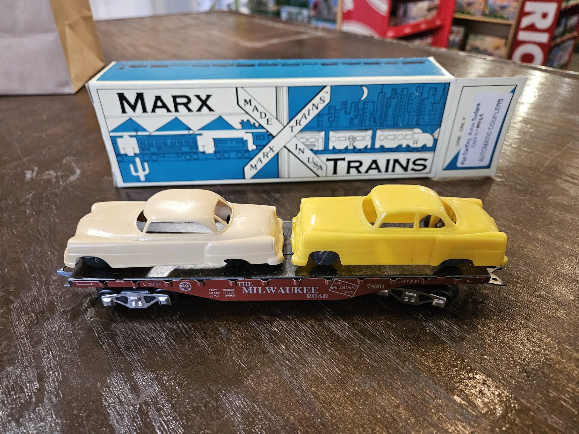 Marx Modern Marx Collectors Club Flat Car Auto Carrier w/Sedans #7344X-MILC