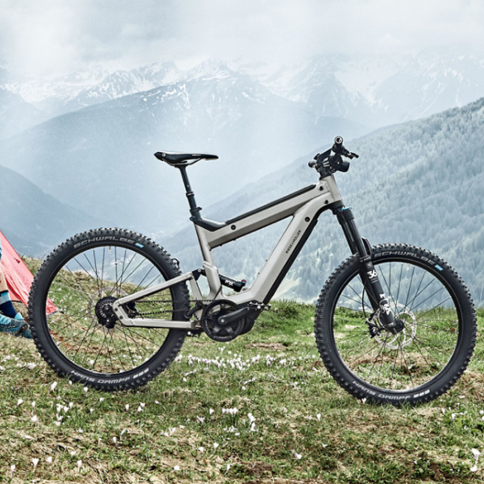 Superdelite Mountain