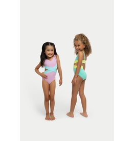 Addison Leotard