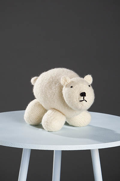 Universal Yarn Universal Felted Polar Bear Kit