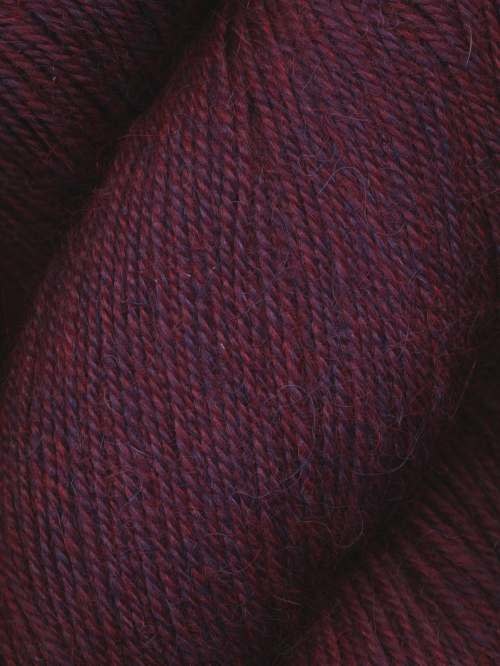 Queensland Queensland Llama Lace discontinued 10 RED PLUMS