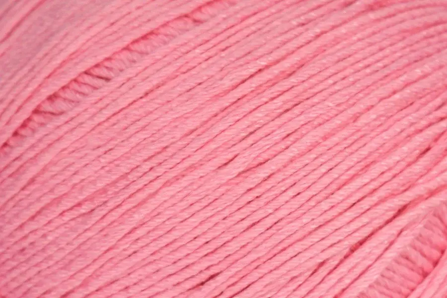 Universal Yarn Universal Bamboo Pop 141 BUBBLEGUM