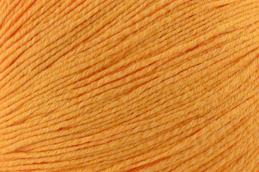 Universal Yarn Universal Bamboo Pop 118 MARMALADE