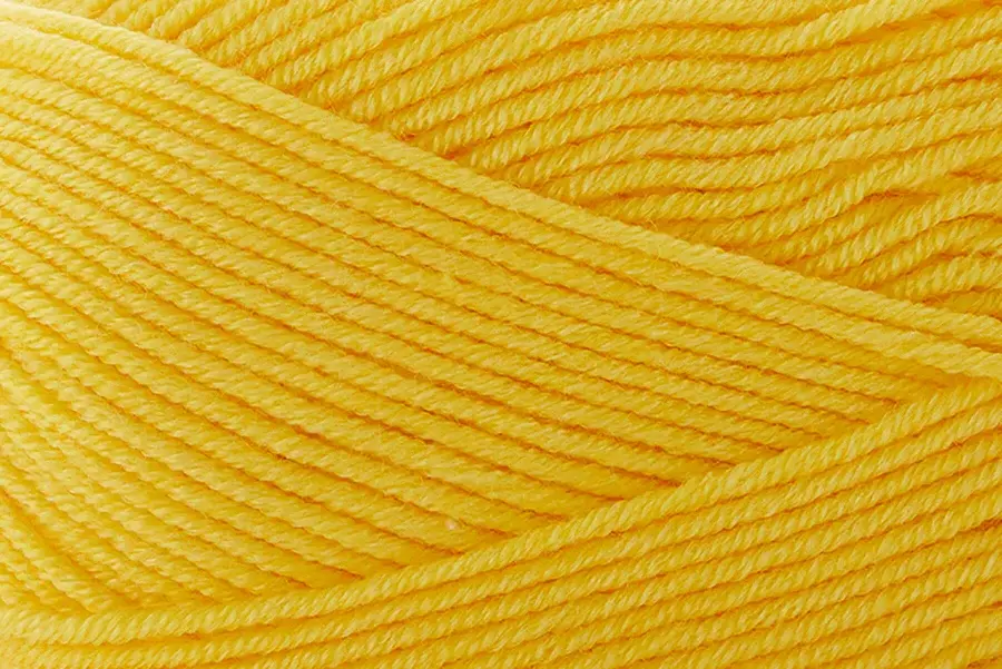 Universal Yarn Universal Uptown Bamboo DK 505 DAISY