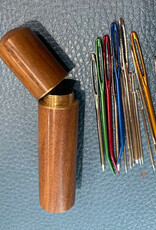 Wood case with Tapestry Needles Asst of 15 bent & straight tip