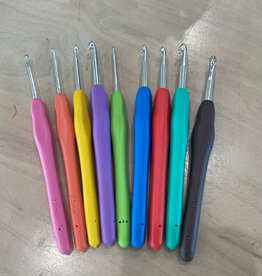 Ergonomic Soft Grip Crochet Hook ASST sizes 2 mm to 6 mm