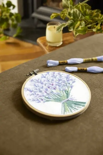 DMC DMC Cross Stitch Kit LAVENDER BOUQUET